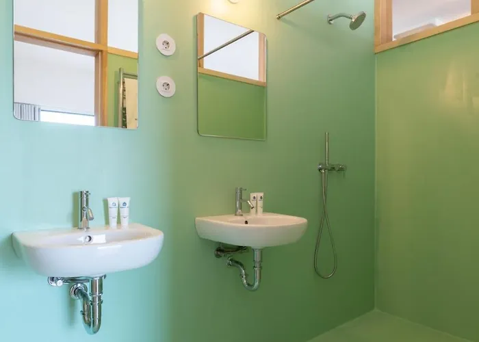 Stylish Flat W/ Terrace & Views By Hostwise *