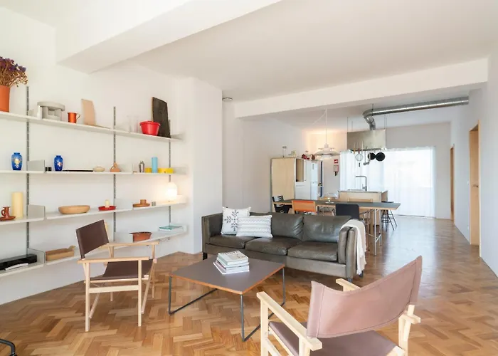 Stylish Flat W/ Terrace & Views By Hostwise *