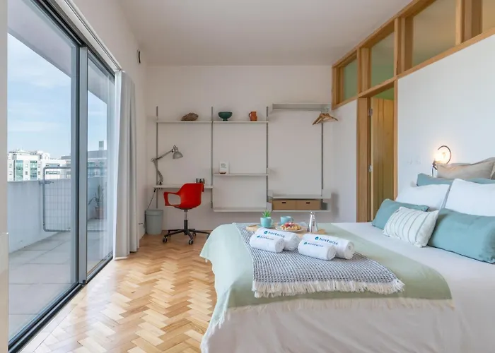 Stylish Flat W/ Terrace & Views By Hostwise * Порту