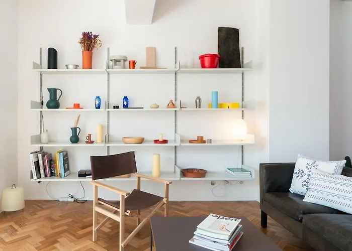 Stylish Flat W/ Terrace & Views By Hostwise Апартаменты *